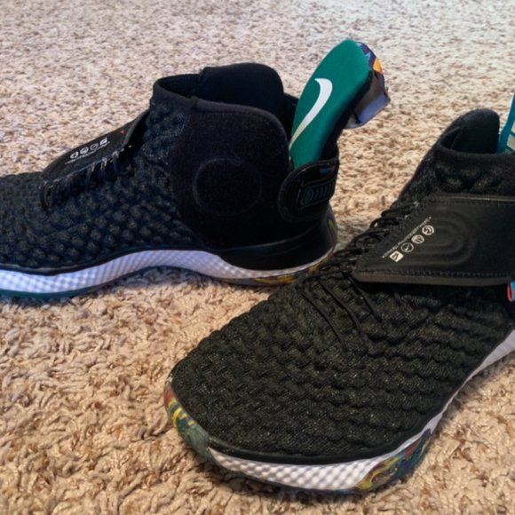 Nike Air Zoom Unvrs Flyease Youth Basketball Shoes - Picture 5 of 6